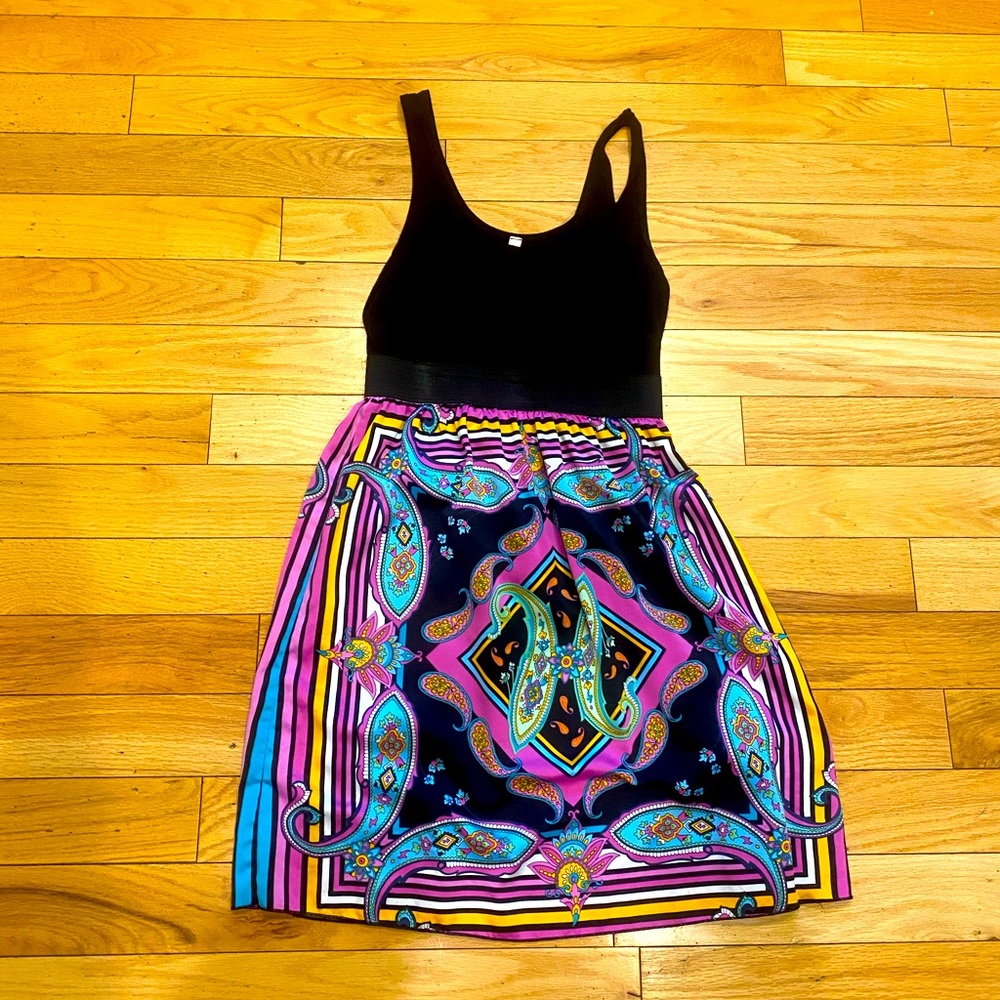 Sleeveless Full Tilt dress — black on top, paisley bottom